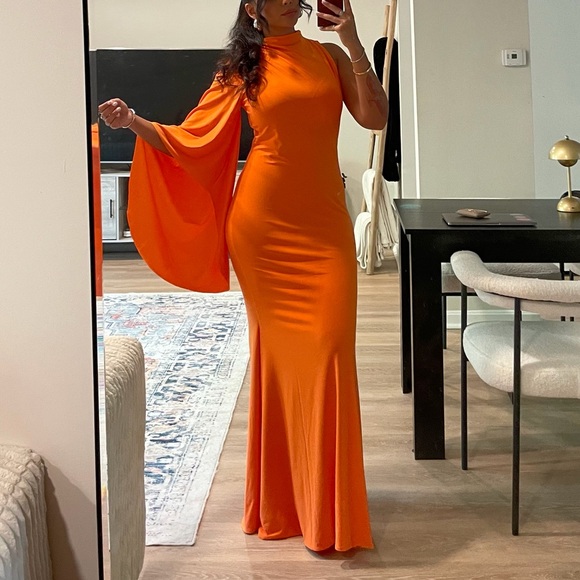 Club L London dress - Picture 2 of 5